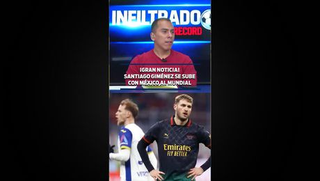 Santiago Giménez se sube con México al Mundial