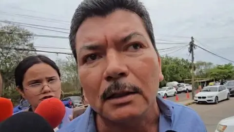 El exjefe de la Policía de Investigación de Sinaloa compareció ante la FGR días antes de que se reportara su entrega a EU. / RS