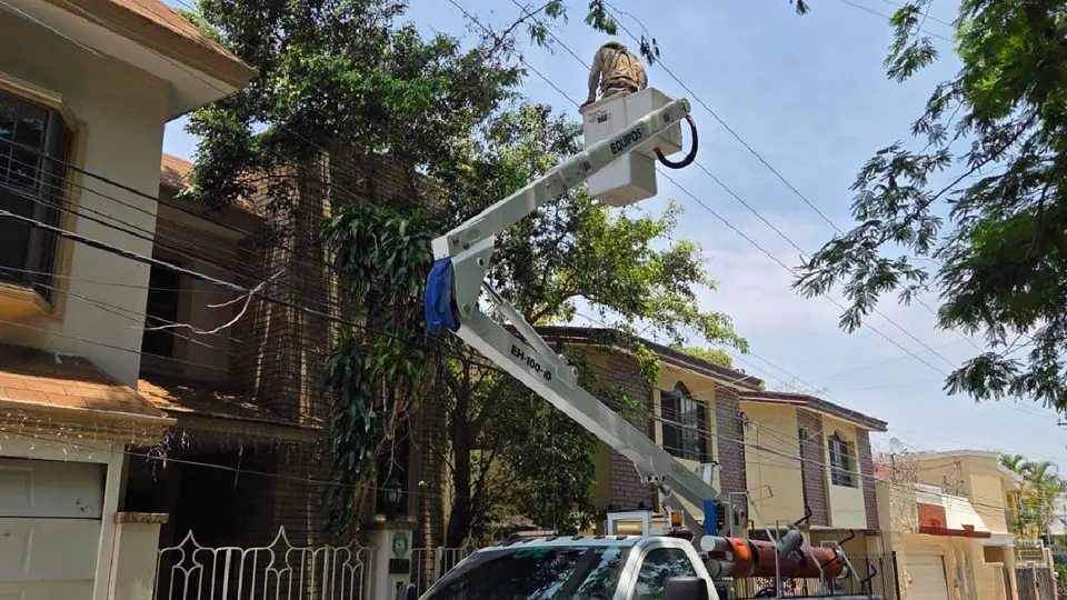 Las personas que no cumplan con su pagos a tiempo podrían terminar sin luz en cualquier momento / FB: @CFENacional