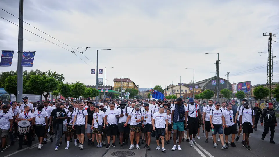 Aficionados del Paris Saint Germain, en Budapest | AP
