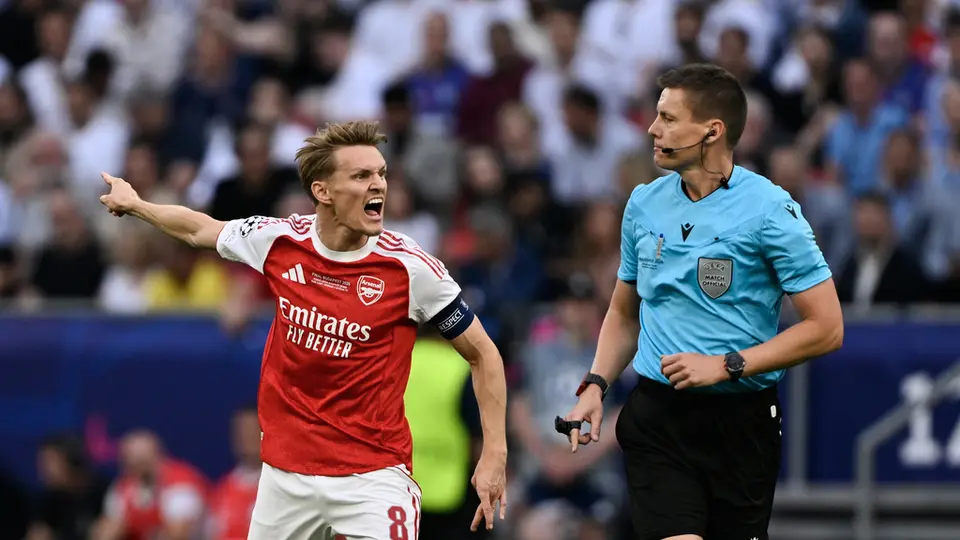Reclamo del Arsenal por posible penal | AP