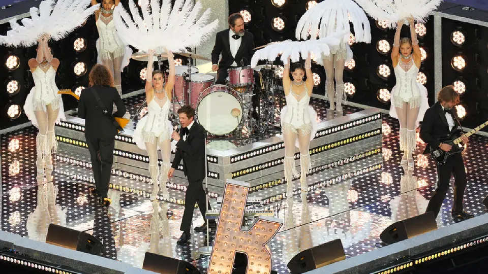 'Cause I'm Mr. Brightside! The Killers da épico show previo a la Final de la Champions