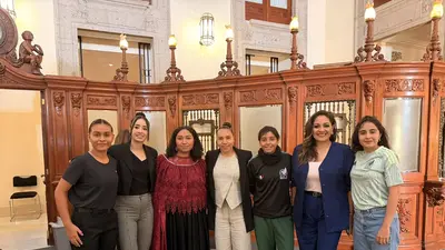 Yolett Cervantes: La joven que conquistó a México con su magia en los pies y recibió el boleto '0001' de la presidenta