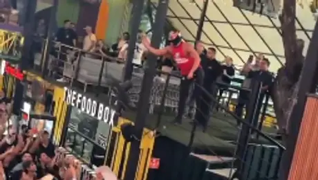 ‘OG’ Grande Americano irrumpe serenata a El Grande Americano en Monterrey