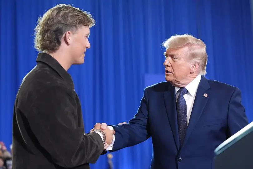 Jaxson Dart y Donald Trump | AP