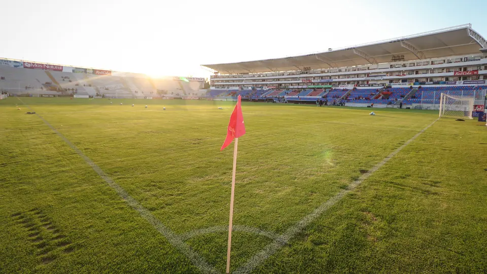 ¡Inesperado! Almada, nuevo director técnico del Irapuato