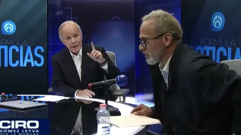 VIDEO: Israel Vallarta confronta a Ciro Gómez Leyva; le lanzan billetes en plena transmisión
