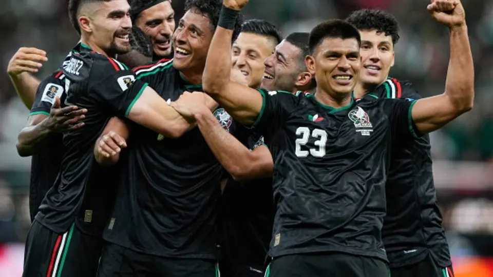 El Tricolor llega al duelo ante Ecuador impulsado por el apoyo de millones de aficionados dentro y fuera de México./ AP