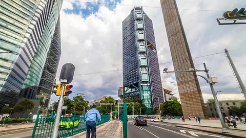 Los vehículos eléctricos sujetos a regulación deberán cumplir nuevas disposiciones de movilidad en la CDMX. / iStock