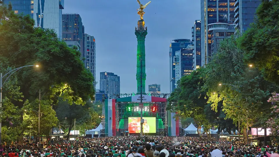 El Ángel de la Independencia será uno de los principales puntos de reunión para seguir el partido de México. / Especial
