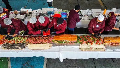 VIDEO: Así prepararon la megatorta de 100 metros para romper un Récord Guinness