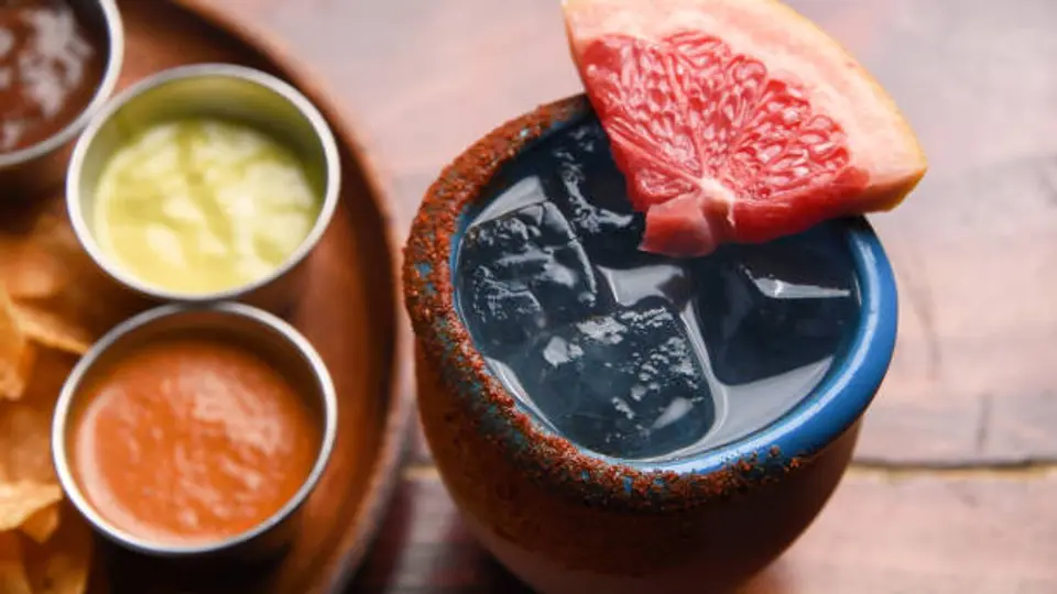 Desde $60 adquiere tu boleto para el Festival del Mezcal. /istock