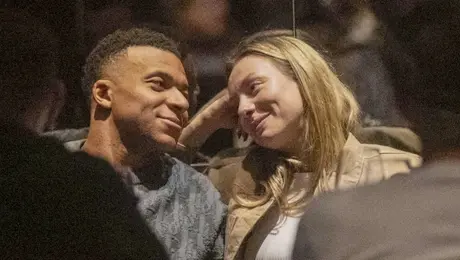 Ester Expósito irá a los tribunales por rumores sobre su romance con Mbappé