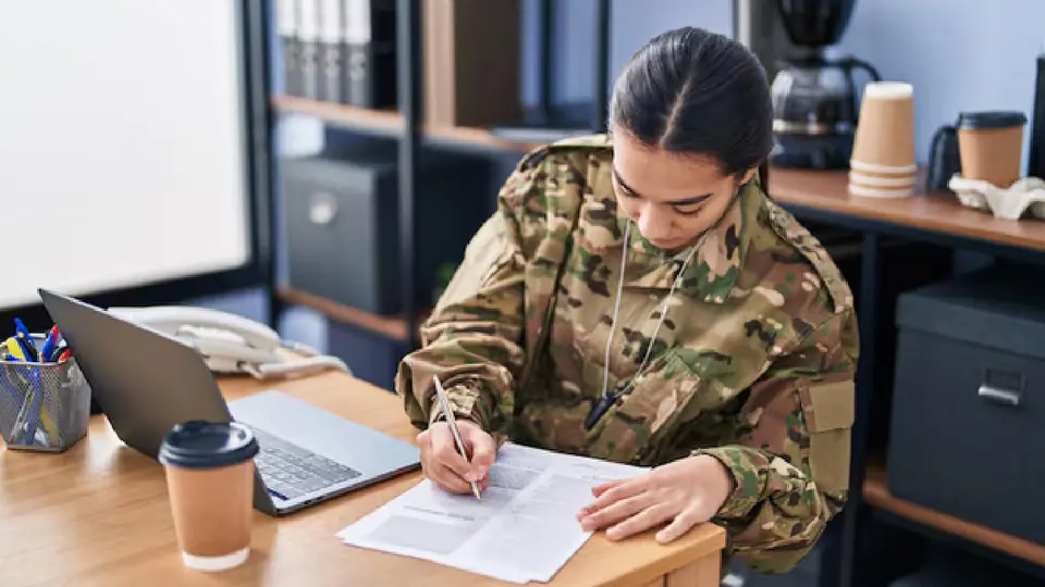 La educación militar está destinada exclusivamente a la formación del personal de las Fuerzas Armadas y de la Guardia Nacional / Magnific