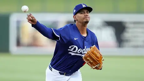 ¿Quién es Christian Zazueta? El mexicano que es el prospecto número 6 de los Dodgers
