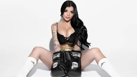 Karely Ruiz arremete contra la prensa tras violento robo a su familia