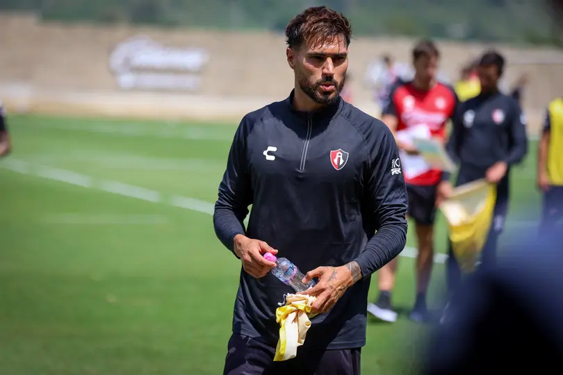 Juan Purata ya entrenó con Atlas tras ser presentado con el equipo | X @AtlasFC