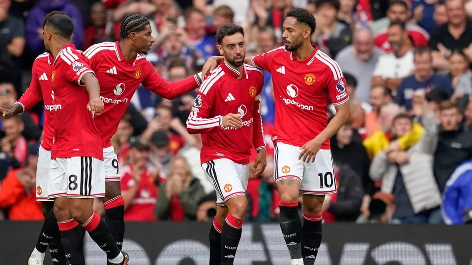 Bruno Fernandes en celebración en el partido de Manchester United contra Ipswich | AP