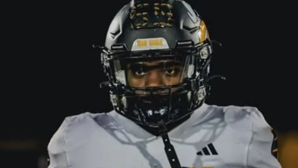 Micah Jo Barnett | @LNEagleFootball