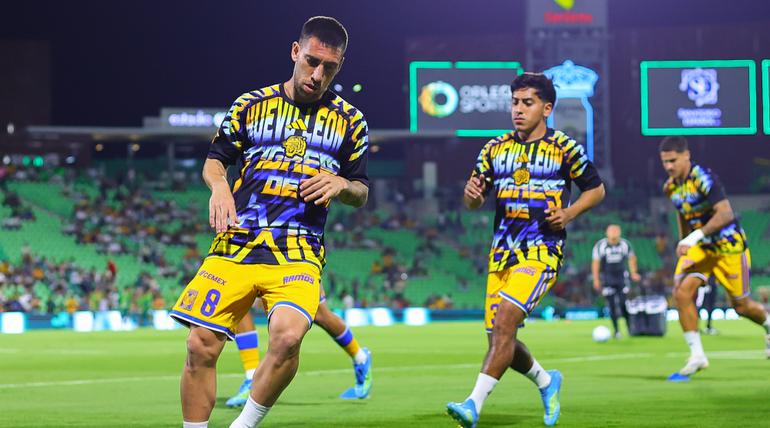 Tigres calentando | MEXSPORT