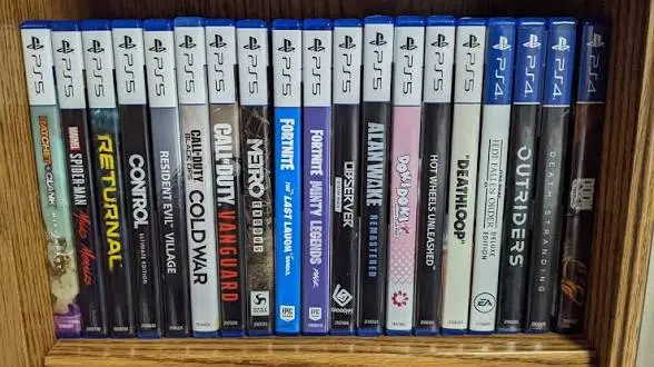 Los discos originales seguirán funcionando, mientras los jugadores podrán obtener beneficios del formato digital./Especial