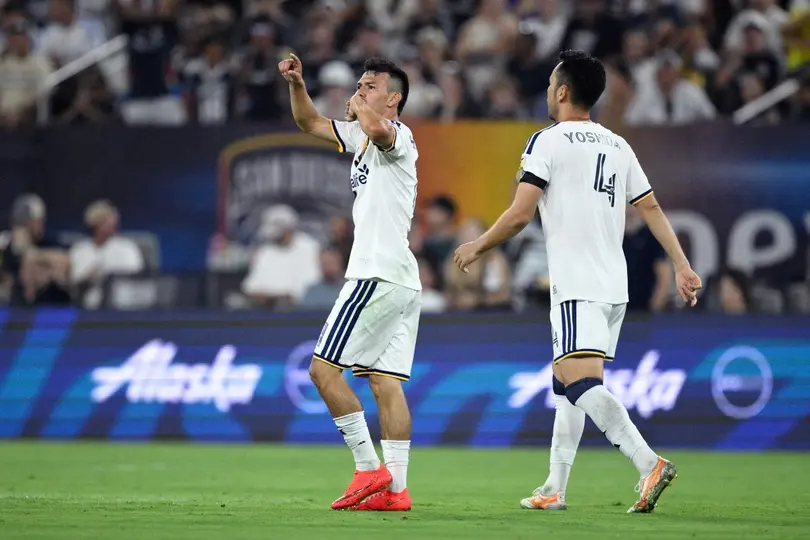 Hirving Lozano marca su primer gol con LA Galaxy | AFP