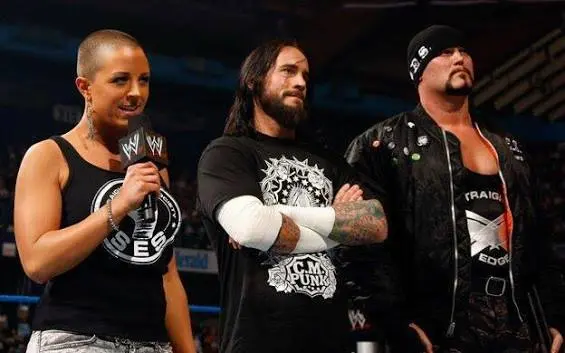 CM Punk y Straight Edge Society | wwe.com