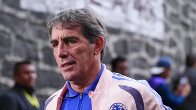 Guillermo Almada confirma que Brian Rodríguez y Sebastián Cáceres se quedan en América