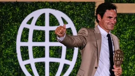 Roger Federer entra al Salón de la Fama y vuelve a emocionar al mundo del tenis