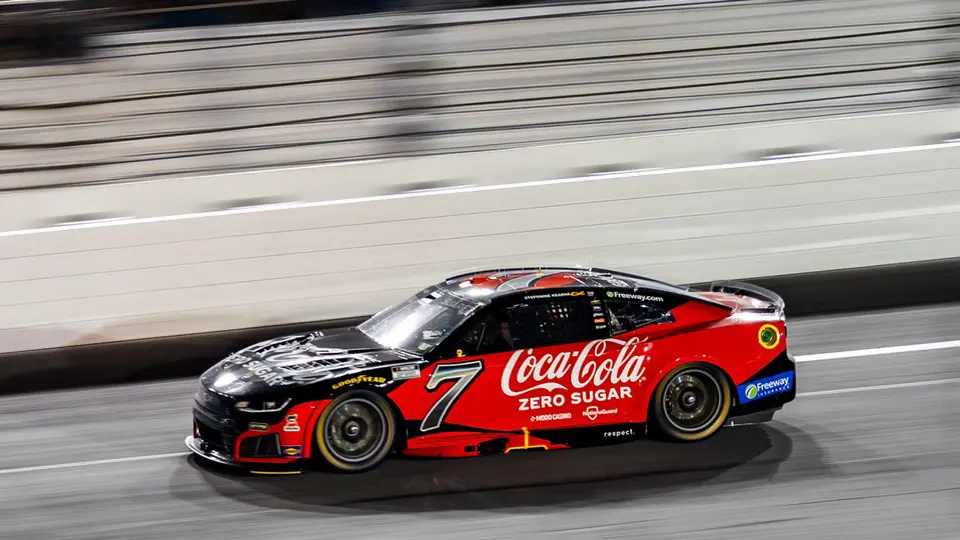Daniel Suárez cerca de la gloria; el mexicano termina segundo en Daytona