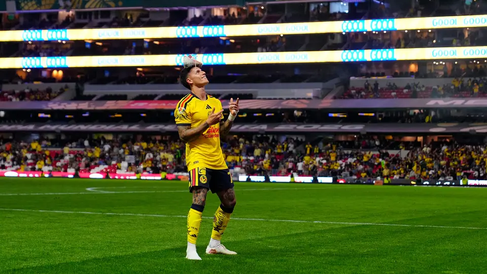 ¡América no suelta el liderato tras vencer a Puebla!