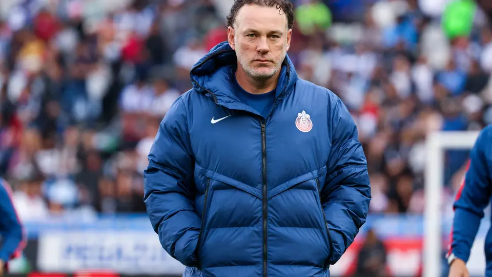 Gabriel Milito, entrenador de Chivas, ante Pachuca | IMAGO7