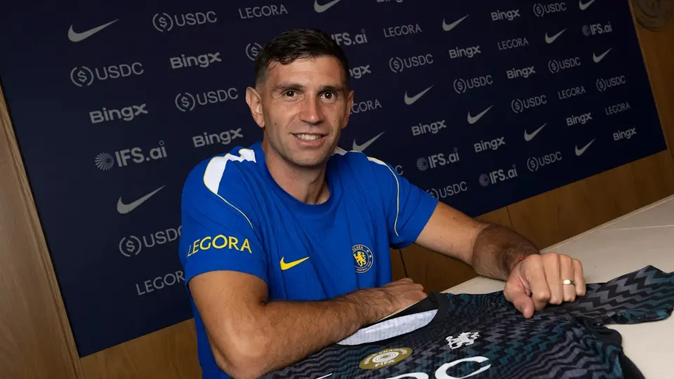 Chelsea ficha a Emiliano 'Dibu' Martínez de Aston Villa por tres años