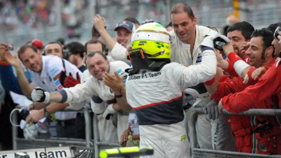 Checo Pérez celebra con Sauber en el Gran Premio de Malasia en 2012 | AFP