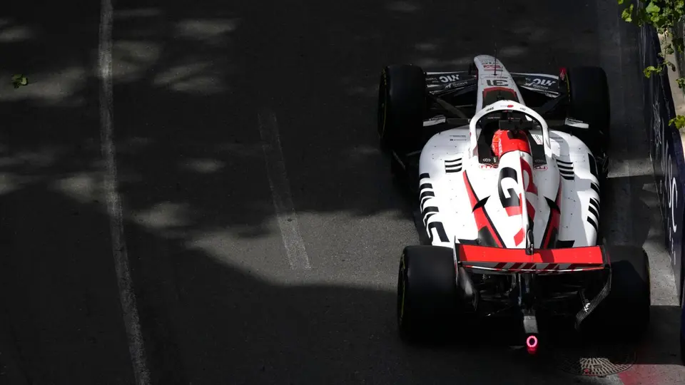 Esteban Ocon con Haas en el Gran Premio de Azerbaiyán 2026 | AP