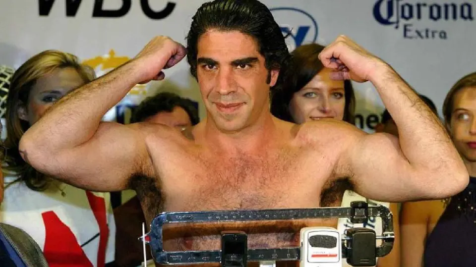 Kahwagi debutó como boxeador profesional en 2001 y se mantuvo invicto hasta su última presentación en 2015./ Mexsport