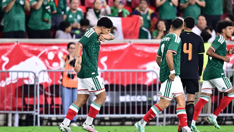 Víctor ‘Toro’ Guzmán celebra su primer gol con México: “Muchos sentimientos”