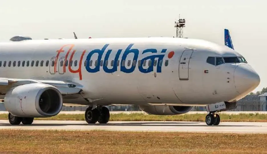 El avión fue desviado y aterrizó de emergencia en Tabuk, Arabia Saudita / X @JesseCohenlvn