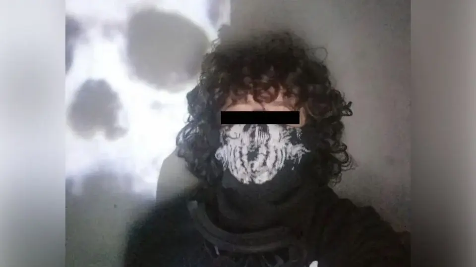 El joven de 20 años enfrenta acusaciones por homicidio y tentativa de homicidio tras el ataque en el CCH Sur./ RS
