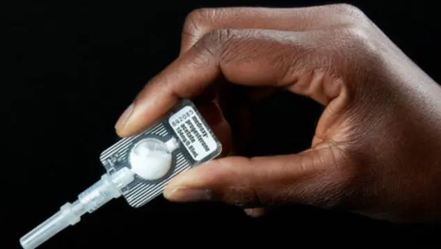 Bill Gates y farmacéutica presentan anticonceptivo para países pobres
