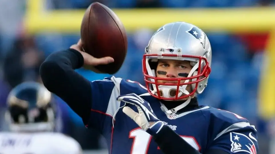 Brady busca un triunfo para ser Mr. Super Bowl