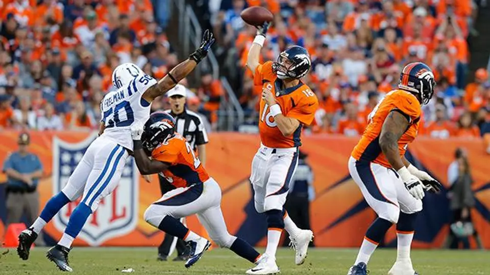 Potros y Broncos se miden a todo galope