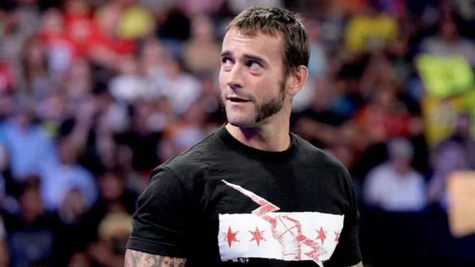 CM Punk firma contrato con UFC