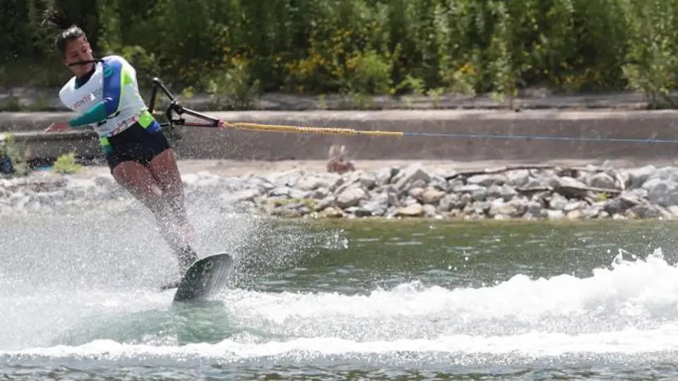 Carolina Chapoy gana Bronce en Esquí acuático