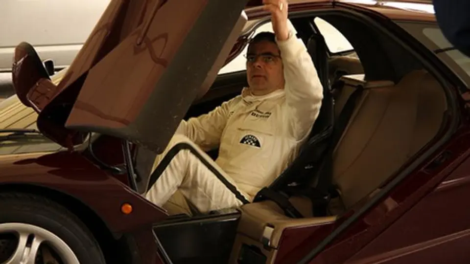 Mister Bean pone a la venta su McLaren F1