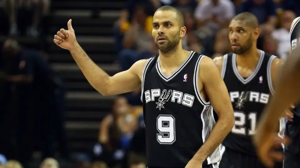 Tony Parker renueva contrato con los Spurs