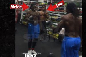 Jugadores de la NFL entrenan en gimnasio de Mayweather