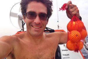 Mexicano que cruza el Atlántico pasa por las horas más duras