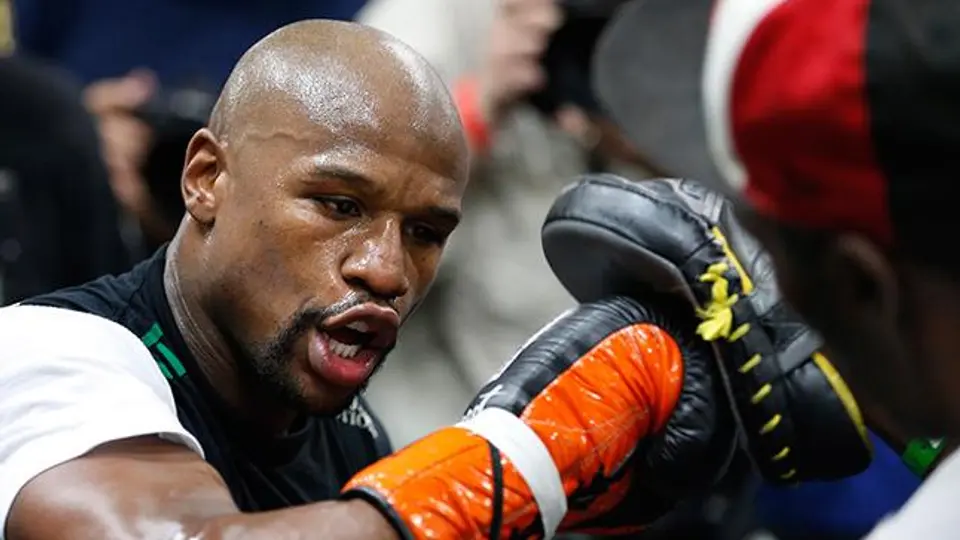 Mayweather y Pacquiao ganarán más que Messi y CR7 en un año