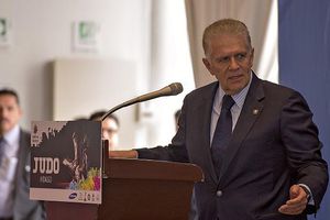 'Si Valdeolmillos tiene un problema que acuda con las autoridades': Padilla